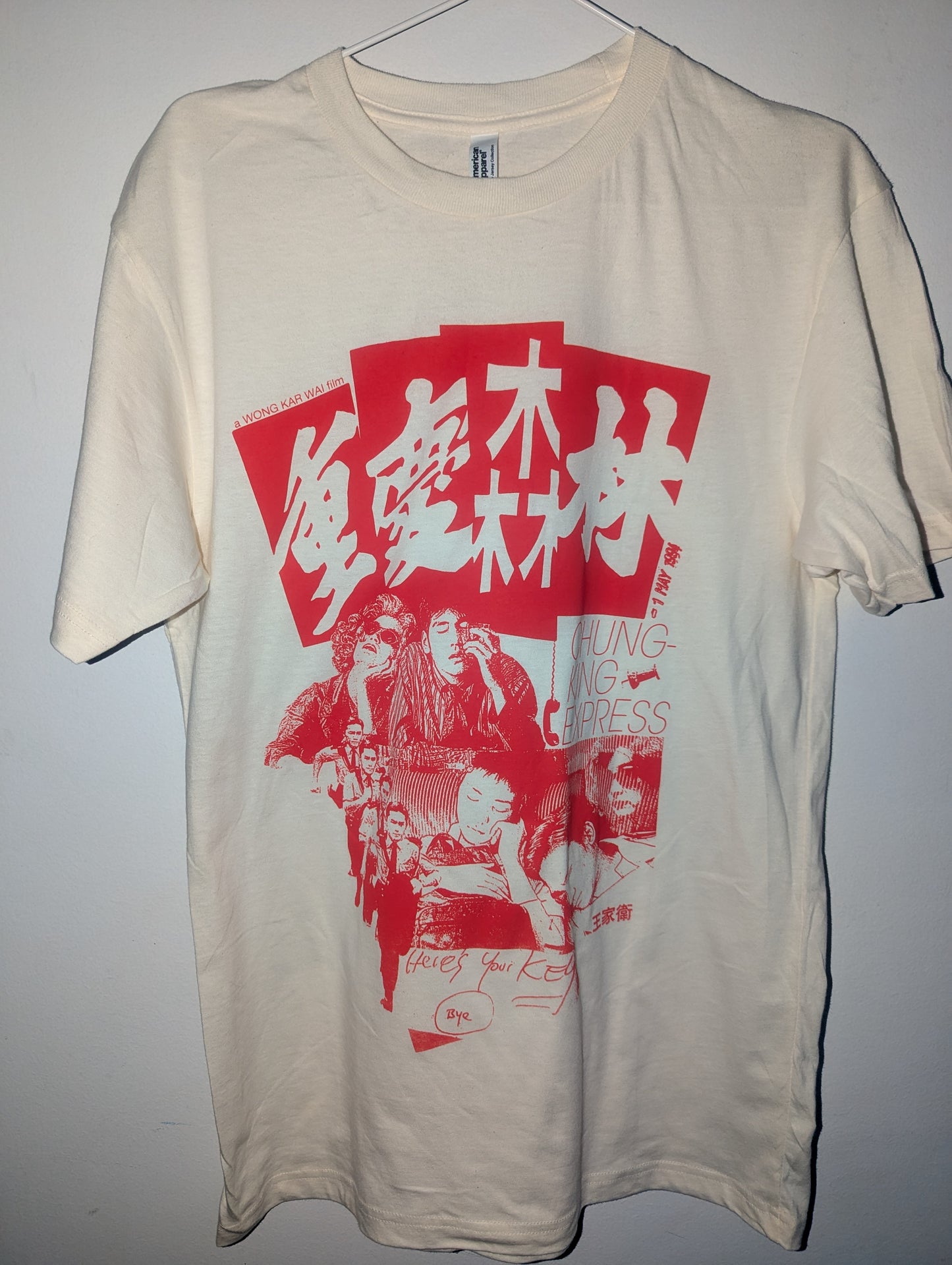 Do you like pineapple? Cream t-shirt
